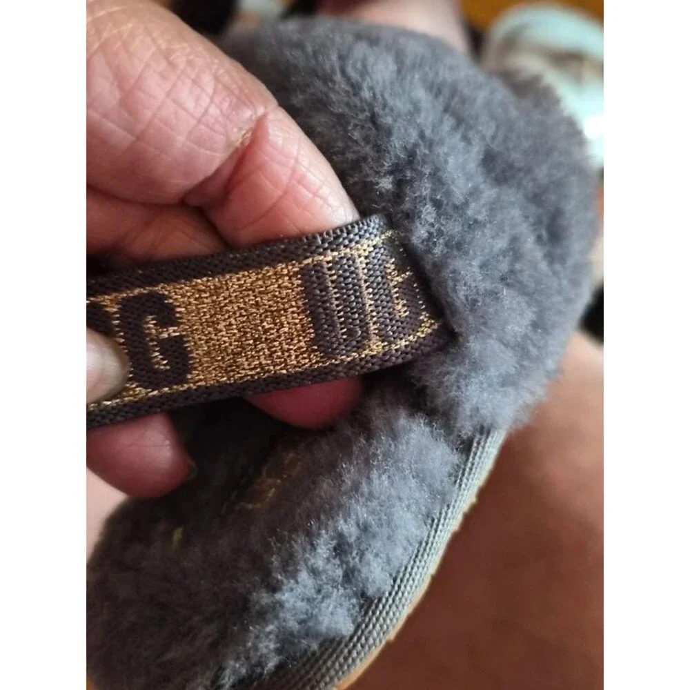 UGG Fluff Yeah Gray Fur Slide Children's Comfort Slippers Size 6